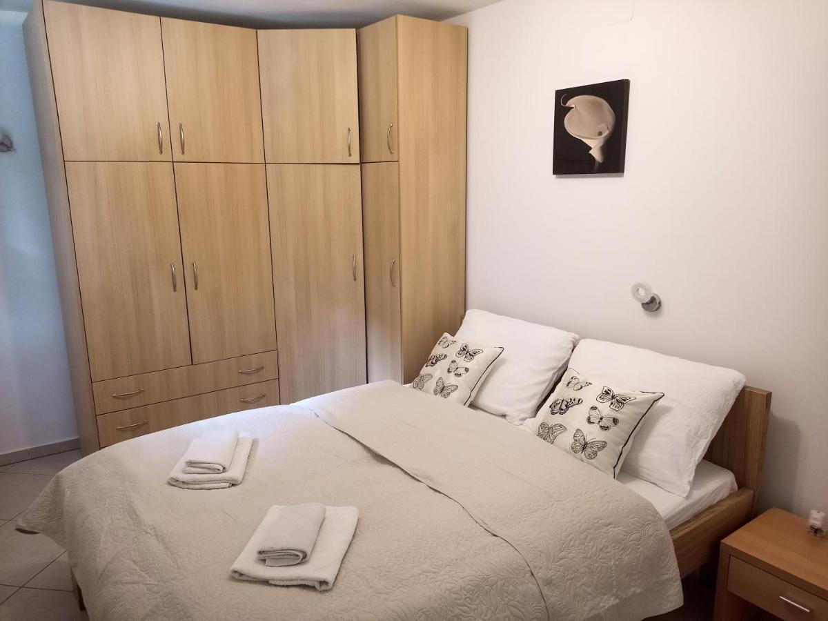 Apartman Emili Malinska Kültér fotó