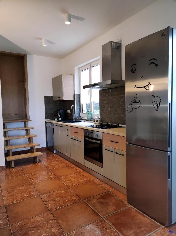 Apartman Emili Malinska Kültér fotó