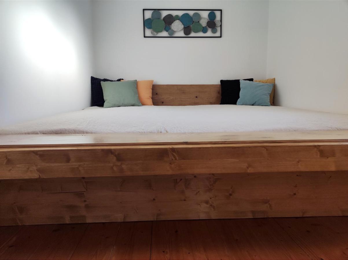Apartman Emili Malinska Kültér fotó